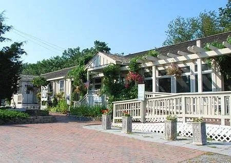 Front of Captain Scott’s Restaurant